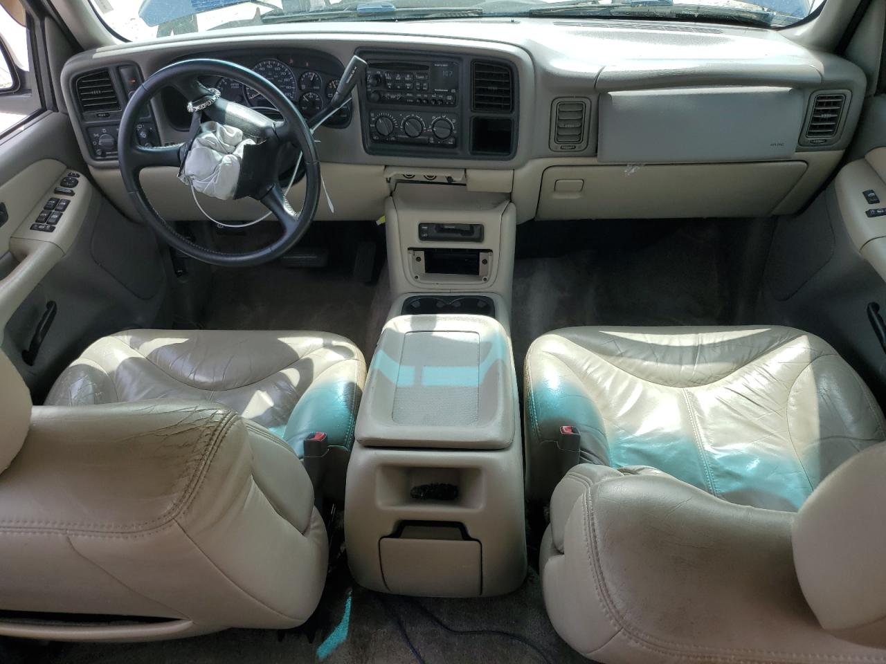 2002 GMC Yukon VIN 1GKEC13Z02R302548 Copart auction photo, all over damage thumbnail 8