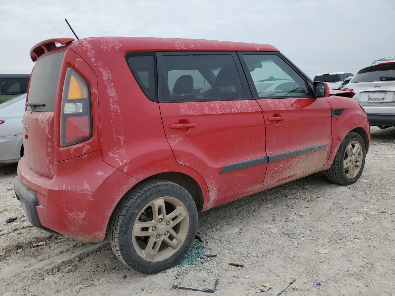 2011 KIA Soul VIN KNDJT2A28B7226885 Copart auction photo, front end / all over damage thumbnail 3