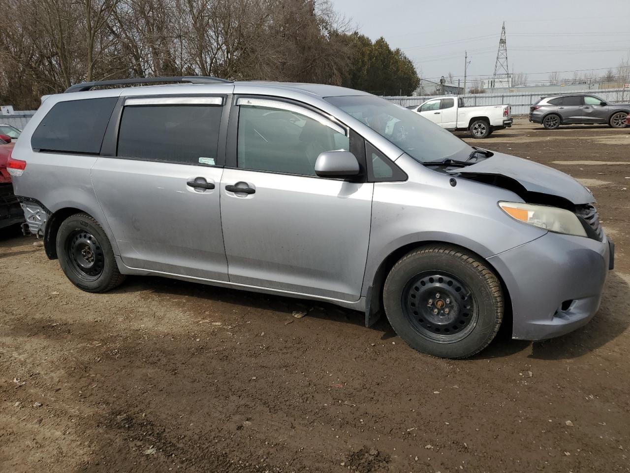 2014 Toyota Sienna VIN 5TDZK3DC7ES489962 Copart auction photo, rear end / front end damage thumbnail 4