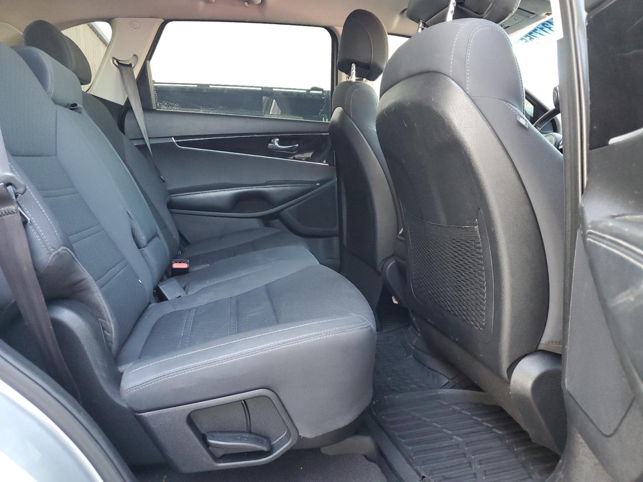 2017 KIA Sorento VIN 5XYPG4A32HG253658 Copart auction photo, rear end damage thumbnail 11
