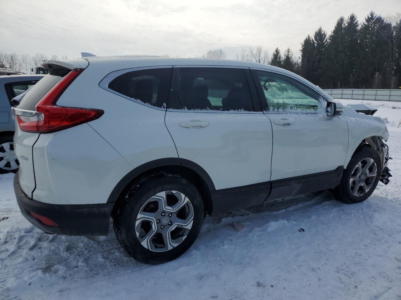 2018 Honda CR-V VIN 2HKRW2H80JH684144 Copart auction photo, front end damage thumbnail 3