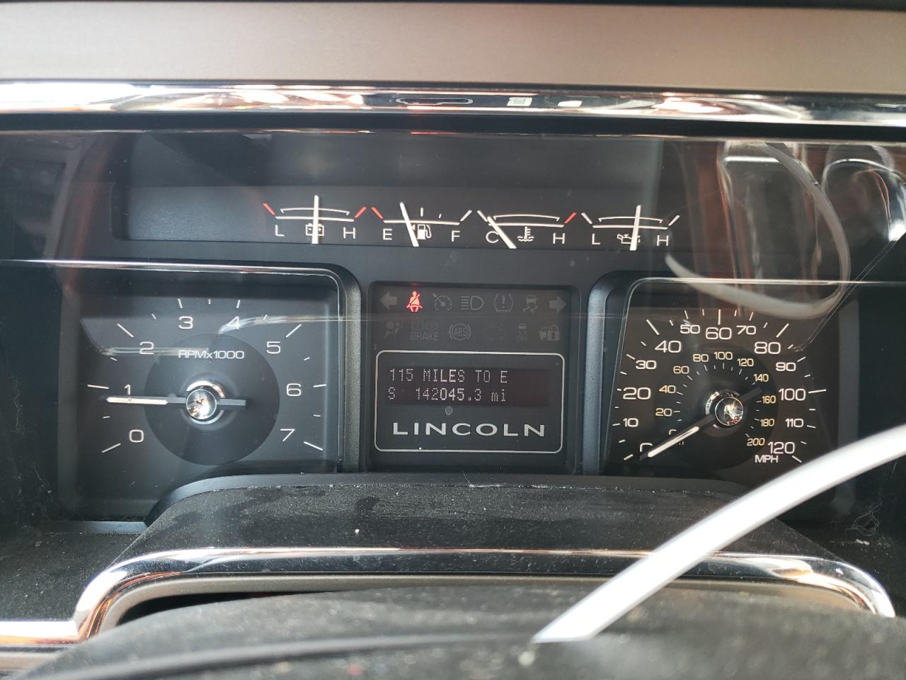 2012 Lincoln Navigator VIN 5LMJJ3J56CEL02308 Copart auction photo, front end / minor dent/scratches damage thumbnail 9