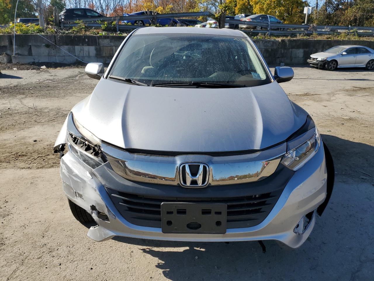 2022 Honda HR-V VIN 3CZRU6H37NM715871 Copart auction photo, front end / minor dent/scratches damage thumbnail 5