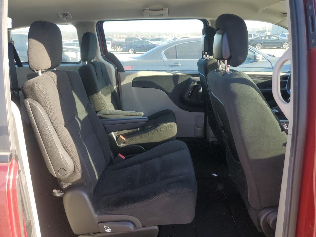 2016 Dodge Caravan VIN 2C4RDGBG3GR202474 Copart auction photo, minor dent/scratches damage thumbnail 11