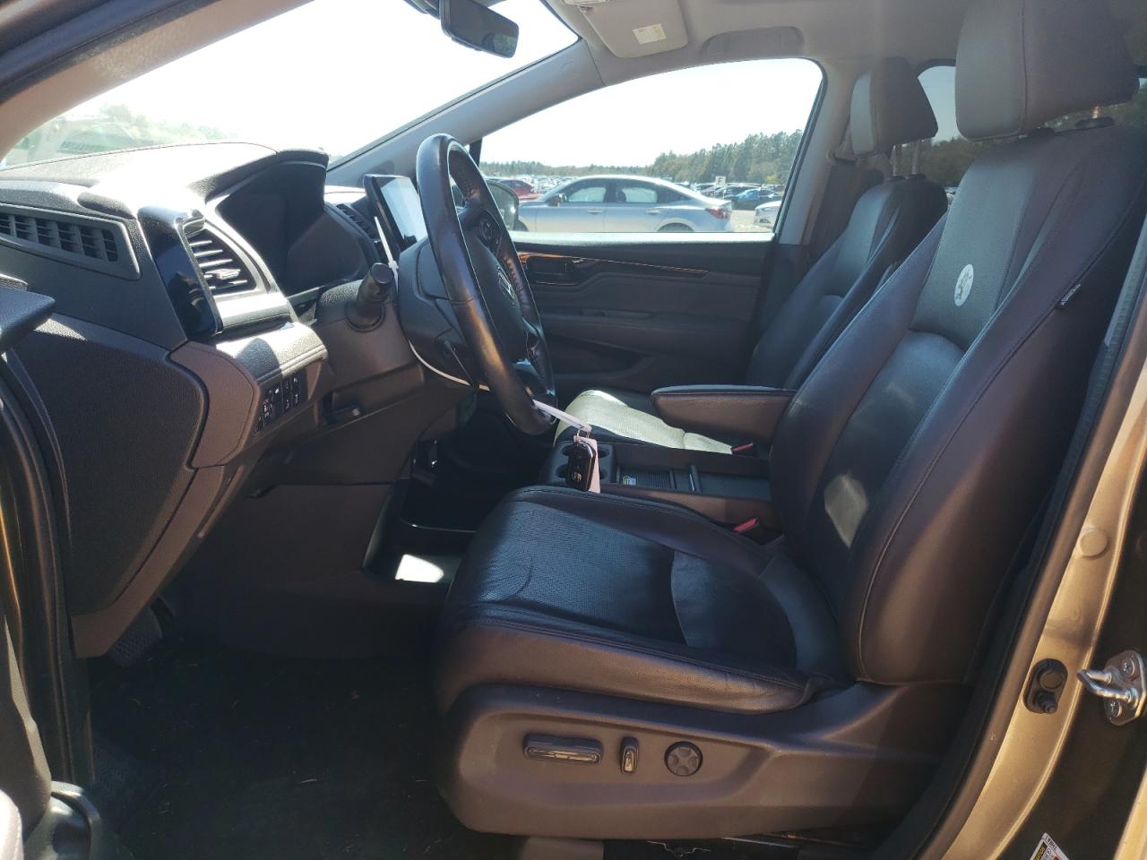 2018 Honda Odyssey VIN 5FNRL6H99JB005656 Copart auction photo, rear end damage thumbnail 7