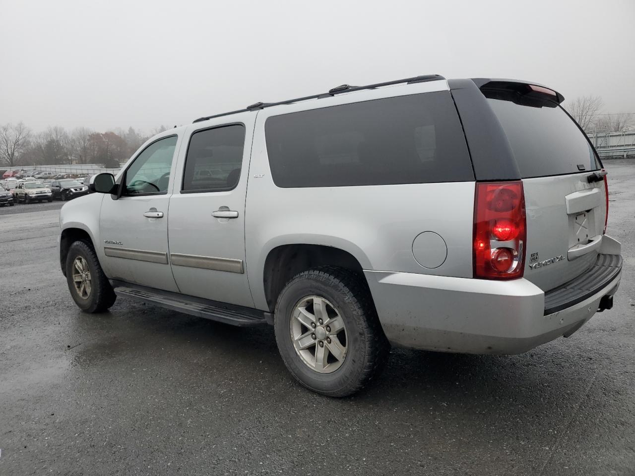 2013 GMC Yukon VIN 1GKS2KE70DR337150 Copart auction photo, rear end / minor dent/scratches damage thumbnail 2