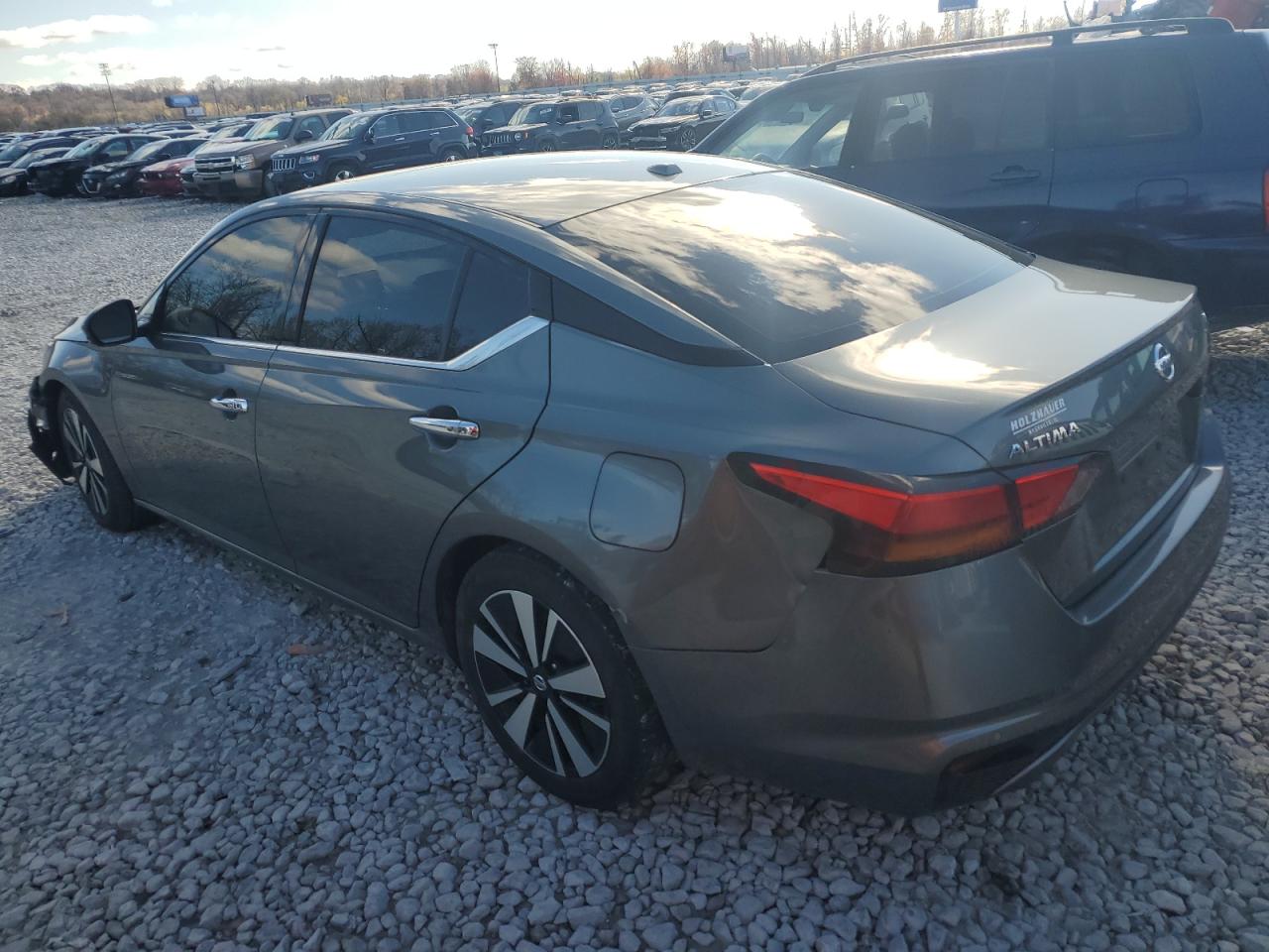 2020 Nissan Altima VIN 1N4BL4EV3LC127569 Copart auction photo, front end damage thumbnail 2