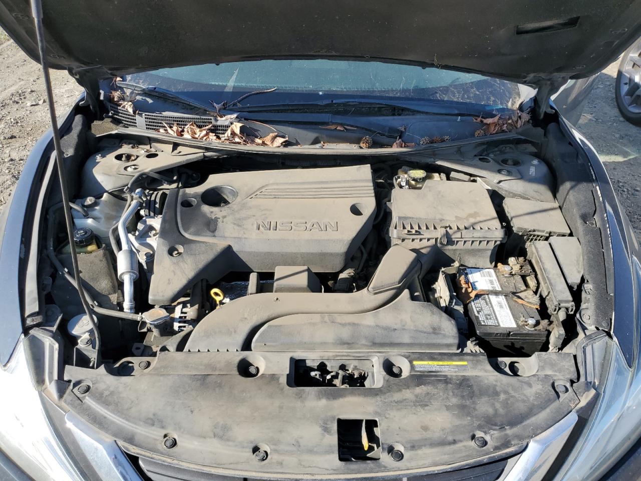 2017 Nissan Altima VIN 1N4AL3AP2HN307604 Copart auction photo, minor dent/scratches damage thumbnail 11