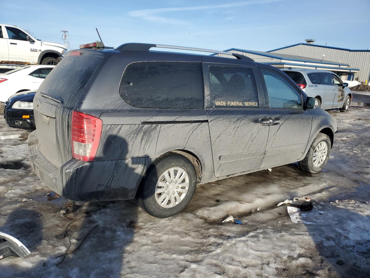 2014 KIA Sedona VIN KNDMG4C74E6548827 Copart auction photo, front end damage thumbnail 3