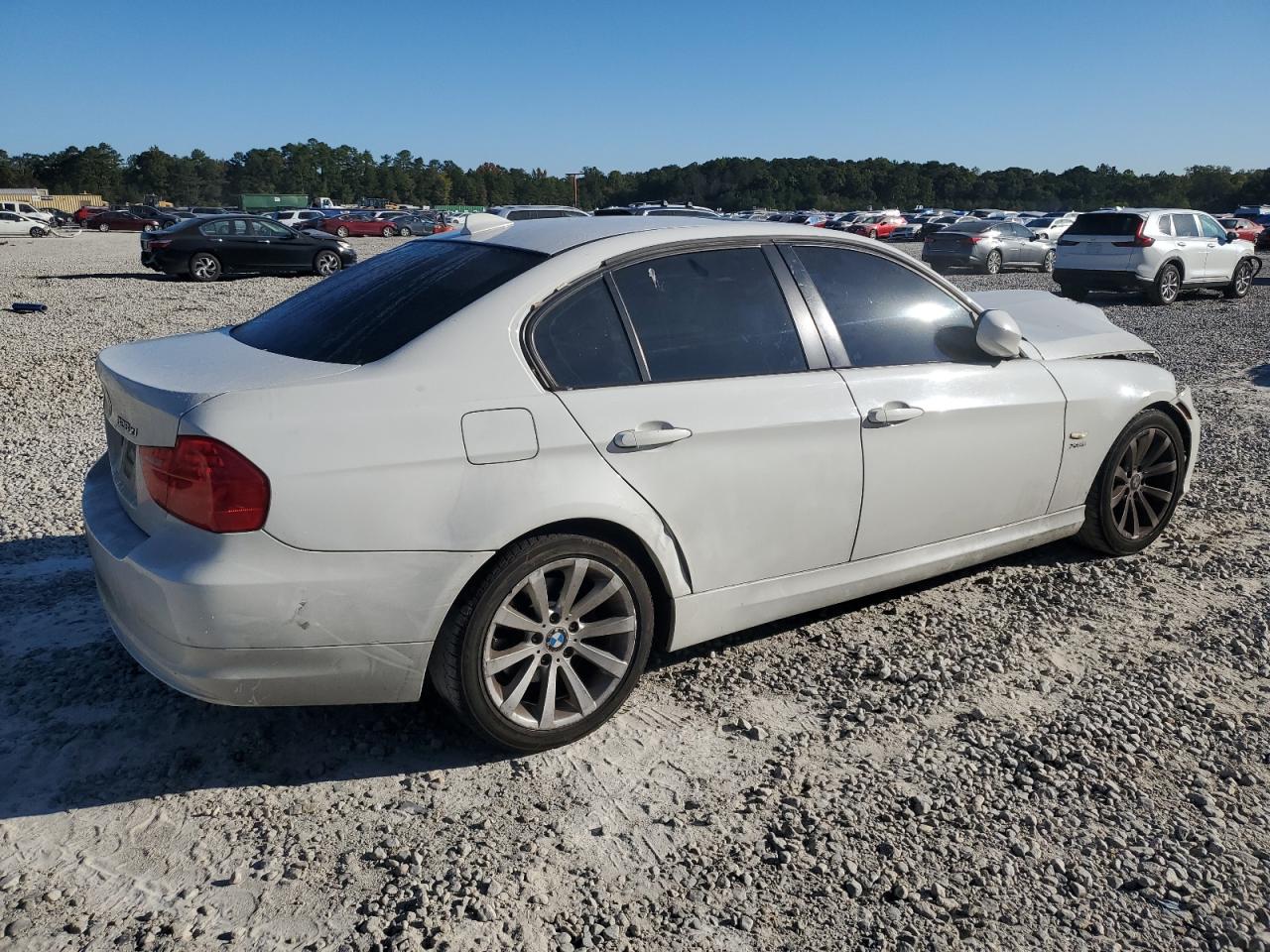 2011 BMW 3er VIN WBAPK5G50BNN79971 Copart auction photo, front end damage thumbnail 3