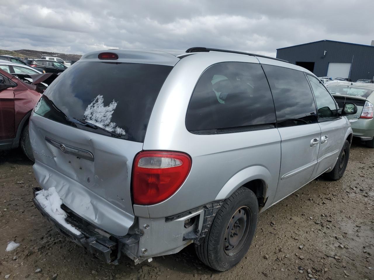 2003 Chrysler Town & Country VIN 2C4GP44313R351919 Copart auction photo, rear end / all over damage thumbnail 3