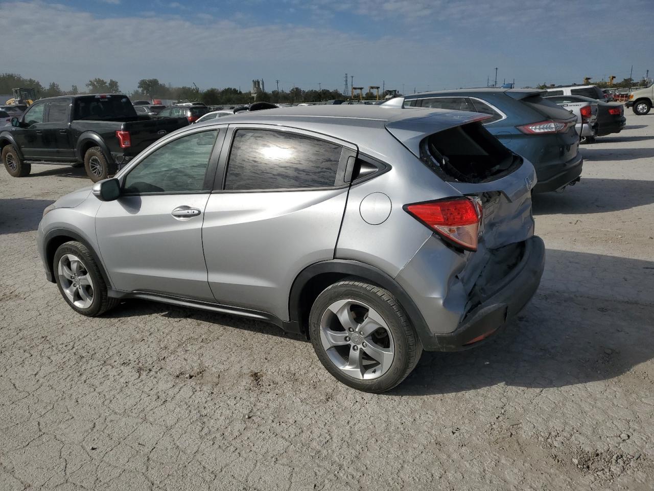 2017 Honda HR-V VIN 3CZRU5H5XHG704278 Copart auction photo, rear end / front end damage thumbnail 2