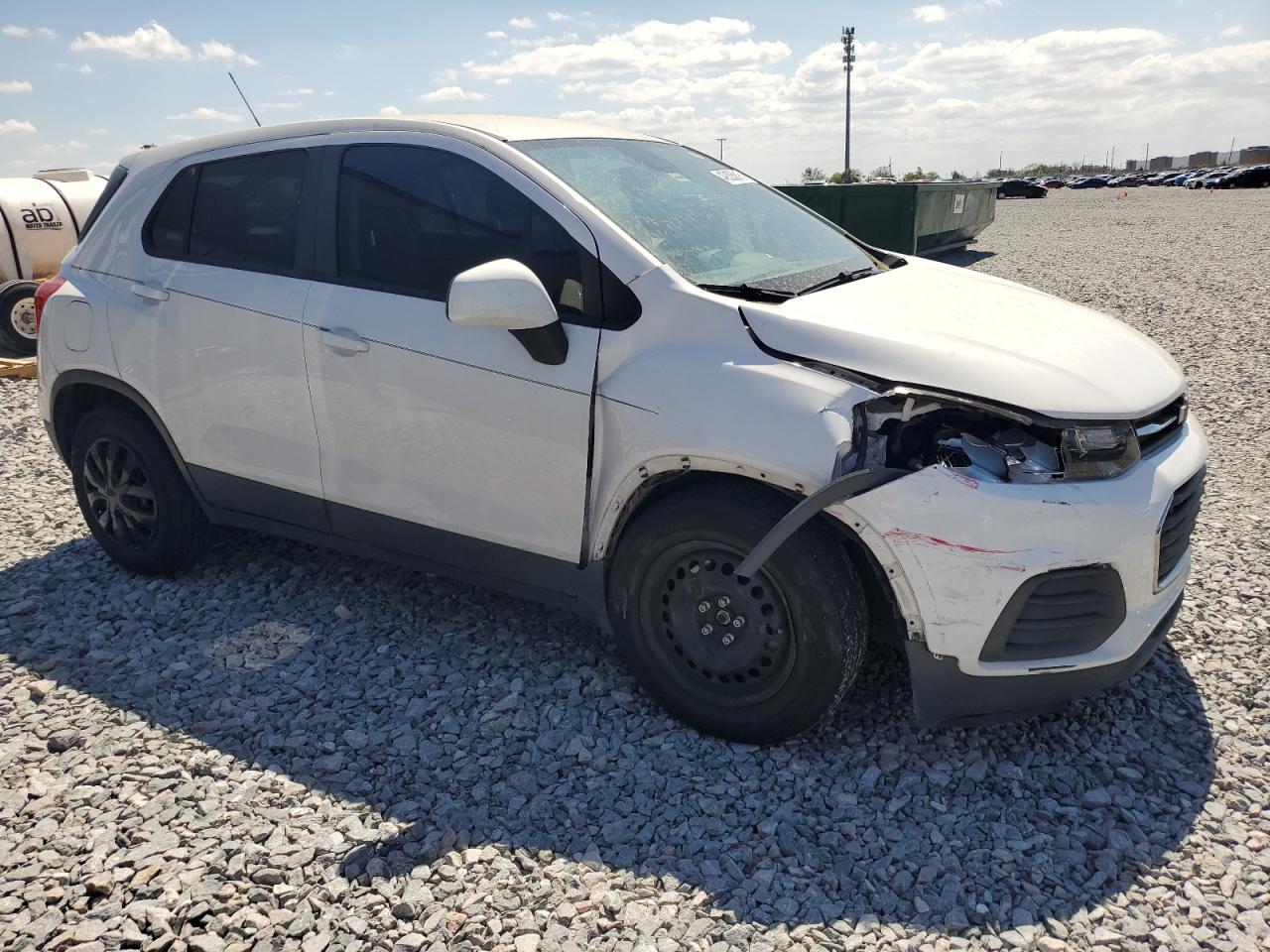 2019 Chevrolet Trax VIN 3GNCJKSB5KL172915 Copart auction photo, front end damage thumbnail 4