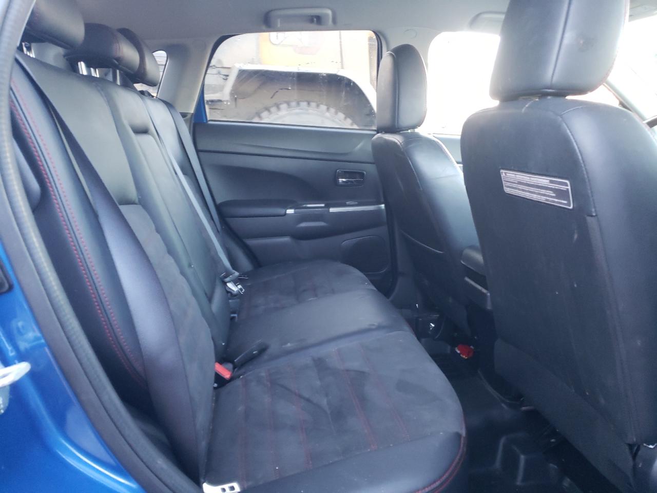 2018 Mitsubishi Outlander VIN JA4AR3AW4JU012459 Copart auction photo, front end / side damage thumbnail 10