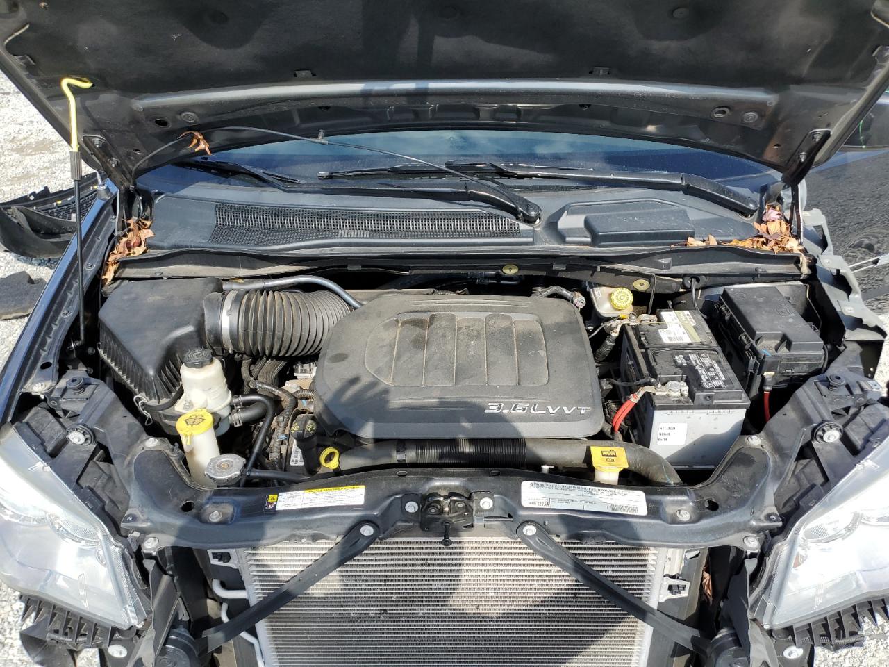 2011 Chrysler Town & Country VIN 2A4RR5DG2BR612530 Copart auction photo, front end / side damage thumbnail 12