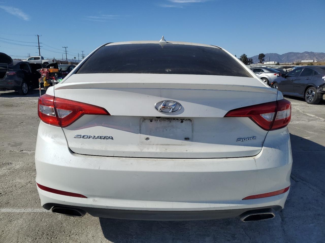 2015 Hyundai Sonata VIN 5NPE34AF0FH192457 Copart auction photo, vandalism / front end damage thumbnail 6