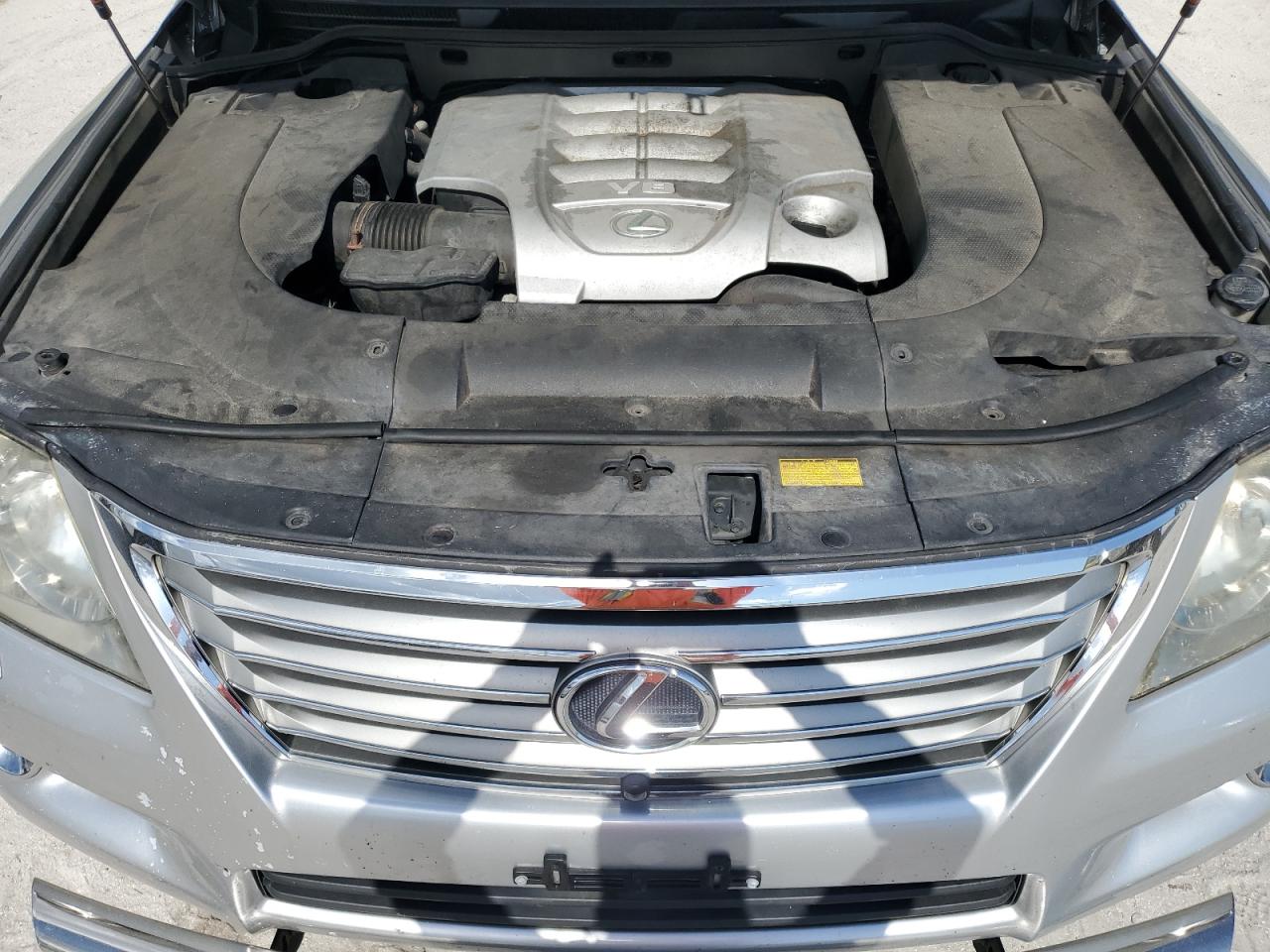 2010 Lexus LX VIN JTJHY7AX4A4042257 Copart auction photo, top/roof / rear end damage thumbnail 12