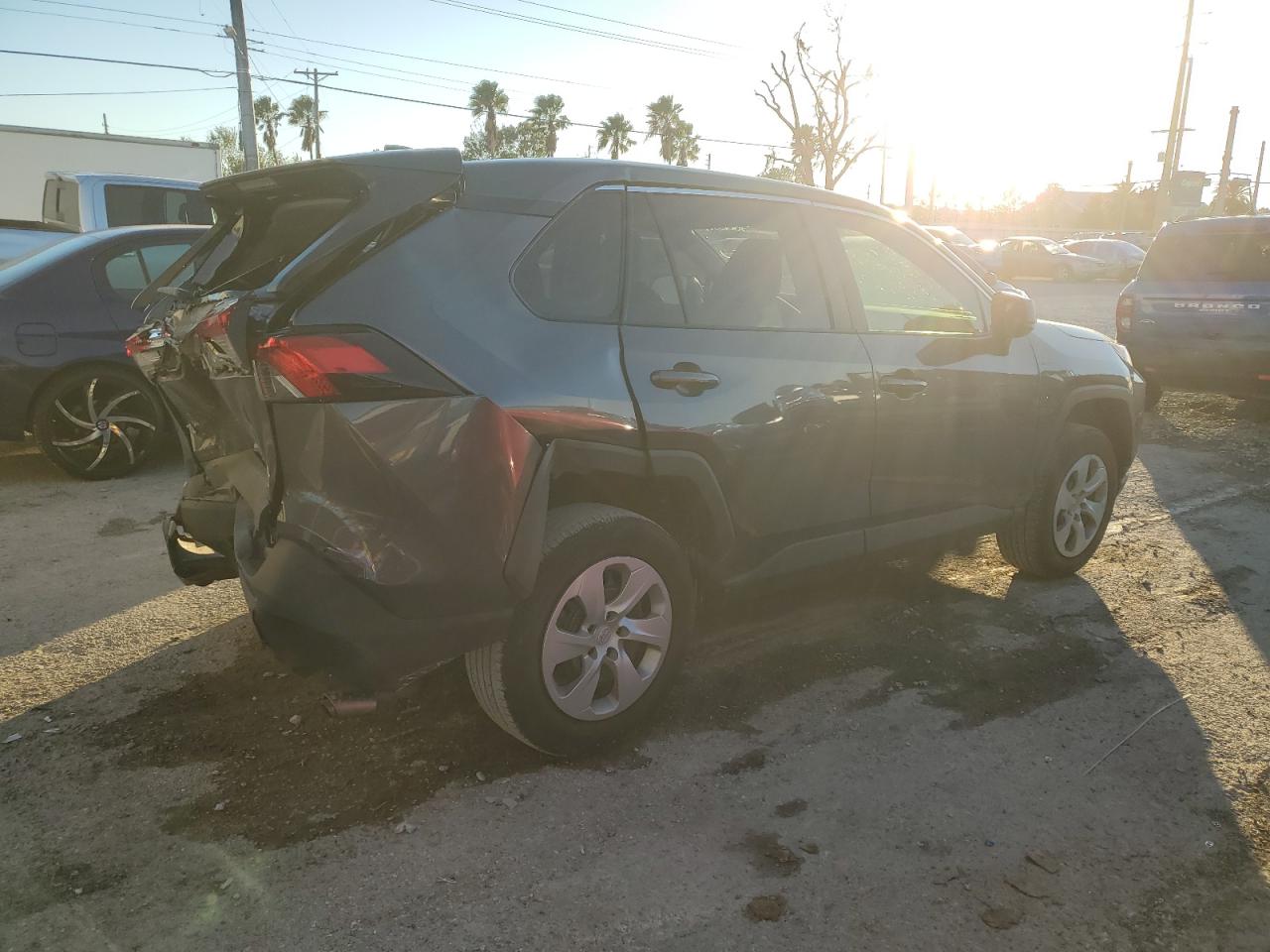 2022 Toyota RAV 4 VIN 2T3H1RFV2NC198155 Copart auction photo, rear end damage thumbnail 3