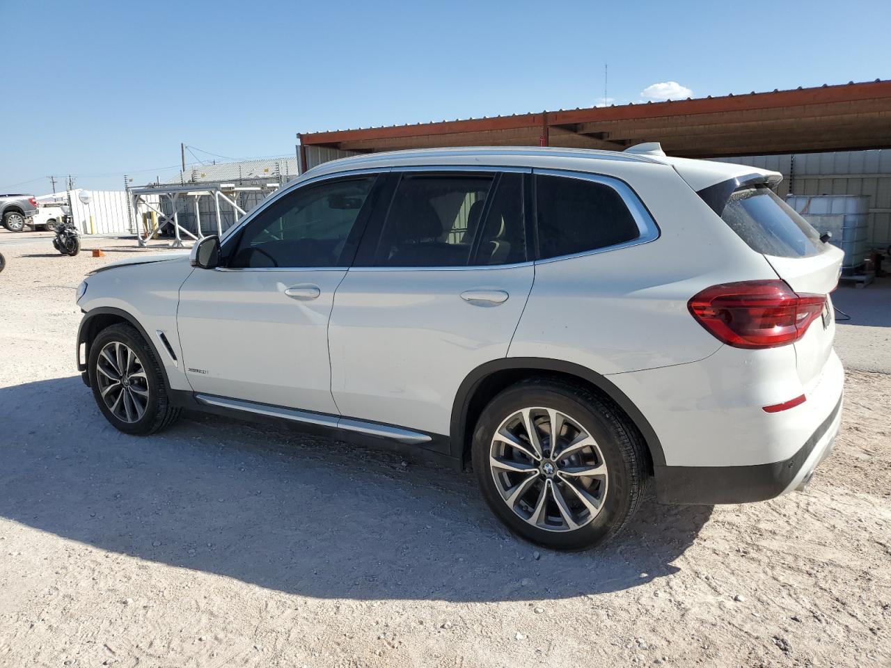 2018 BMW X3 VIN 5UXTR9C55JLD61322 Copart auction photo, front end damage thumbnail 2