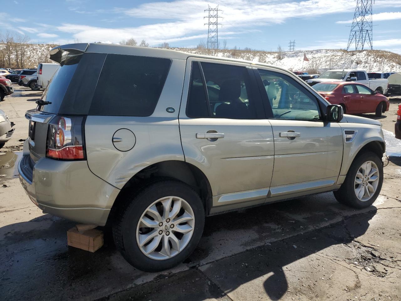 2013 Land Rover LR2 VIN SALFR2BG5DH361486 Copart auction photo, front end damage thumbnail 3