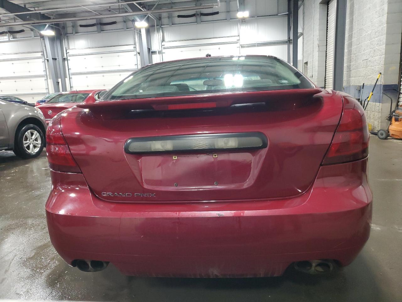 2006 Pontiac Grand Prix VIN 2G2WP552061190400 Copart auction photo, front end / side damage thumbnail 6