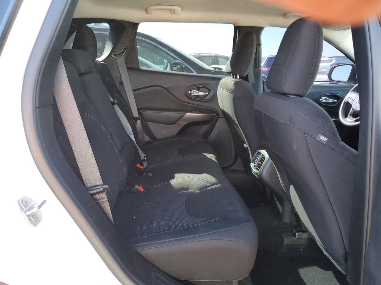 2019 Jeep Grand Cherokee VIN 1C4PJLCB8KD312167 Copart auction photo, hail damage thumbnail 11
