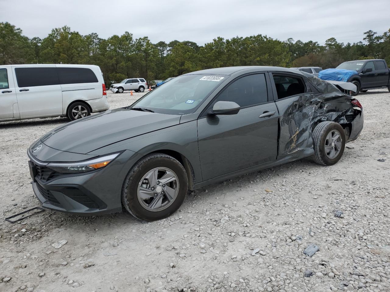 2024 Hyundai Elantra VIN KMHLL4DG7RU823190