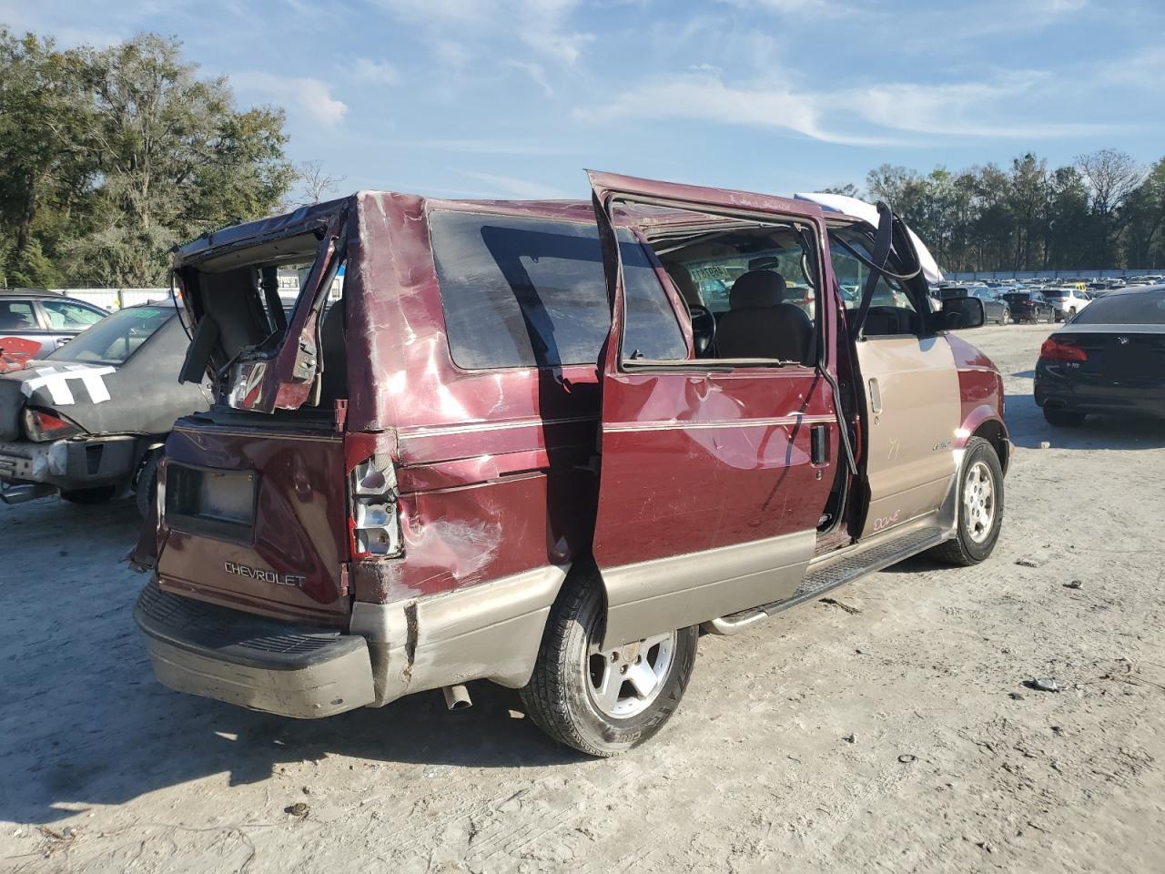 2004 Chevrolet Astro VIN 1GNDM19X64B118454 Copart auction photo, all over damage thumbnail 3