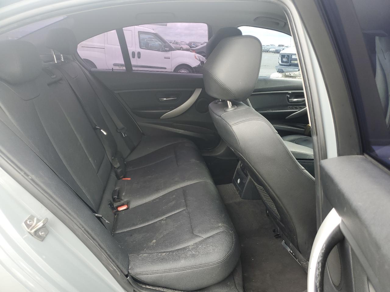2013 BMW 3er VIN WBA3C1G51DNN94065 Copart auction photo, front end damage thumbnail 10