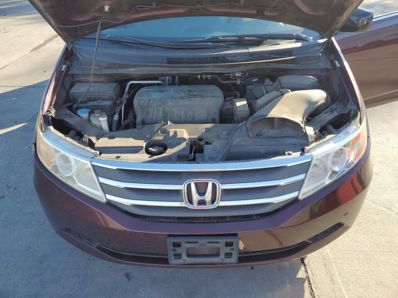 2012 Honda Odyssey VIN 5FNRL5H66CB138796 Copart auction photo, side / front end damage thumbnail 13