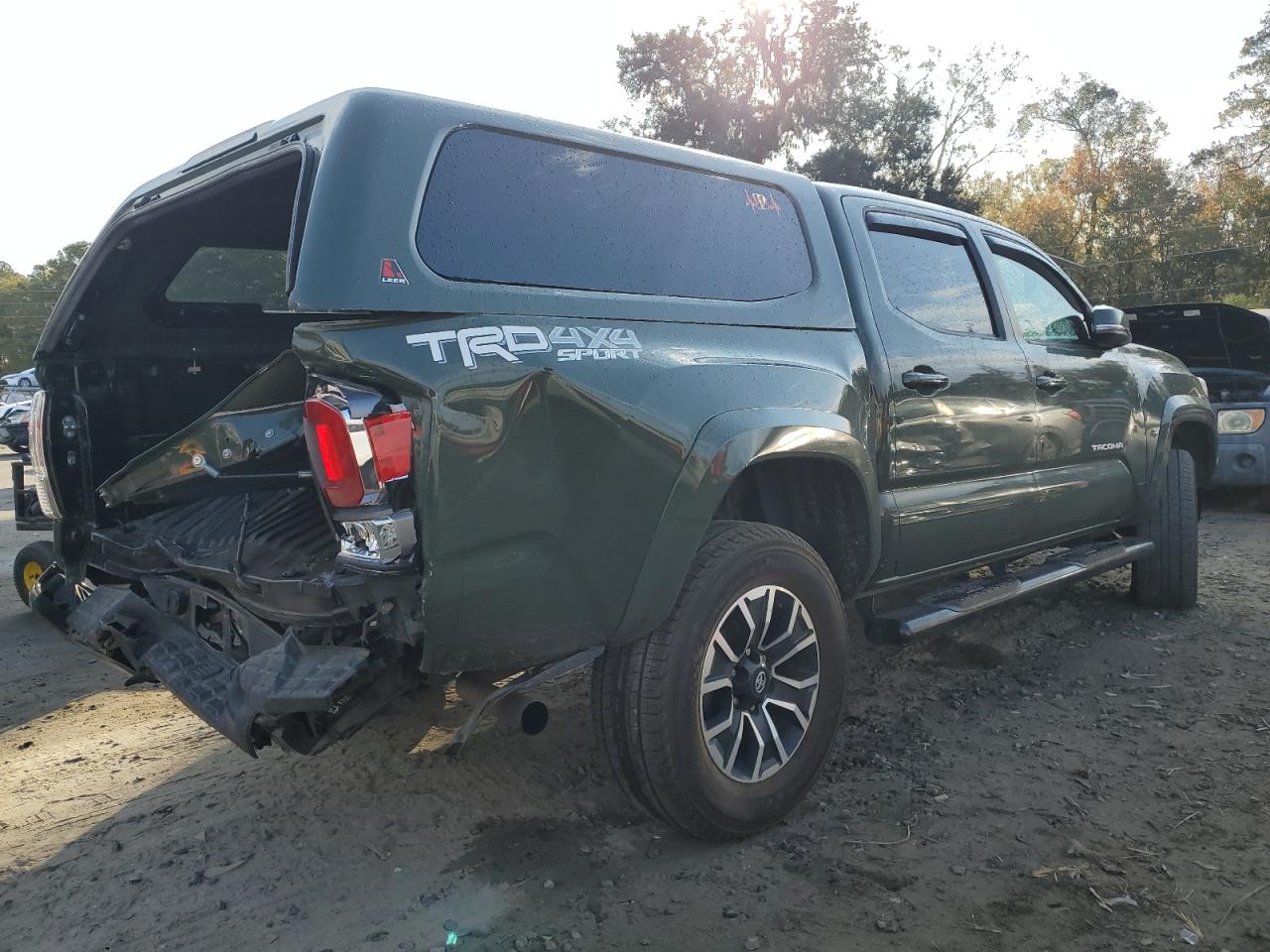 2021 Toyota Tacoma VIN 3TMCZ5AN0MM418314 Copart auction photo, rear end damage thumbnail 3