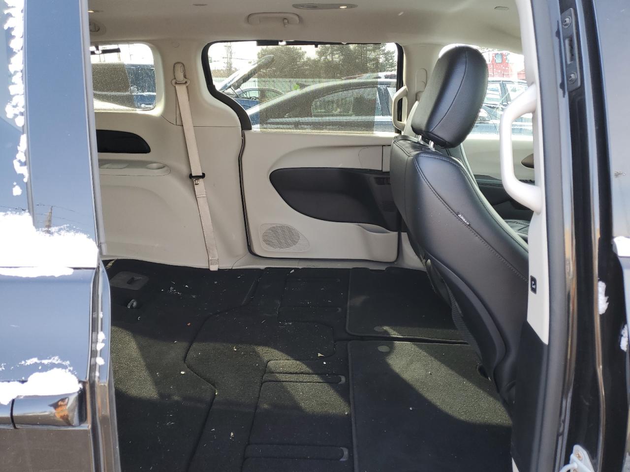 2017 Chrysler Pacifica VIN 2C4RC1BG9HR539443 Copart auction photo, front end / undercarriage damage thumbnail 12