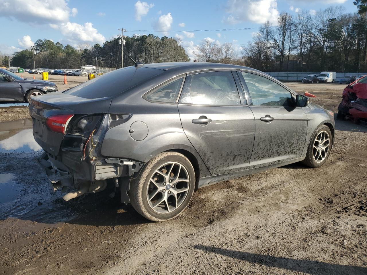2017 Ford Focus VIN 1FADP3H20HL212661 Copart auction photo, rear end damage thumbnail 3