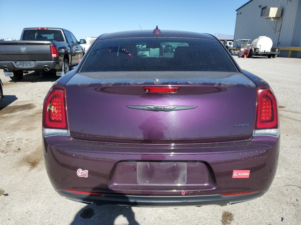 2020 Chrysler 300 VIN 2C3CCAAG7LH175582 Copart auction photo, side / undercarriage damage thumbnail 6