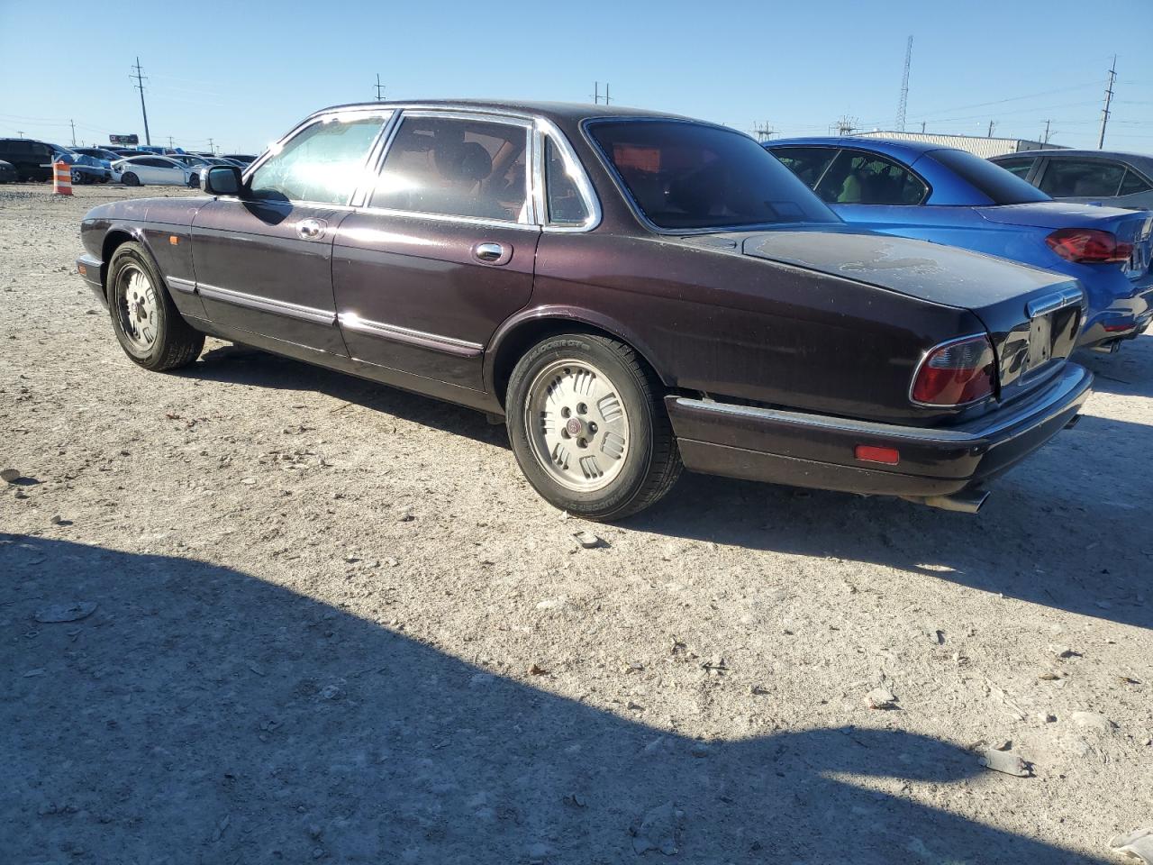 1995 Jaguar XJ VIN SAJKX1743SC734007 Copart auction photo, rear end damage thumbnail 2