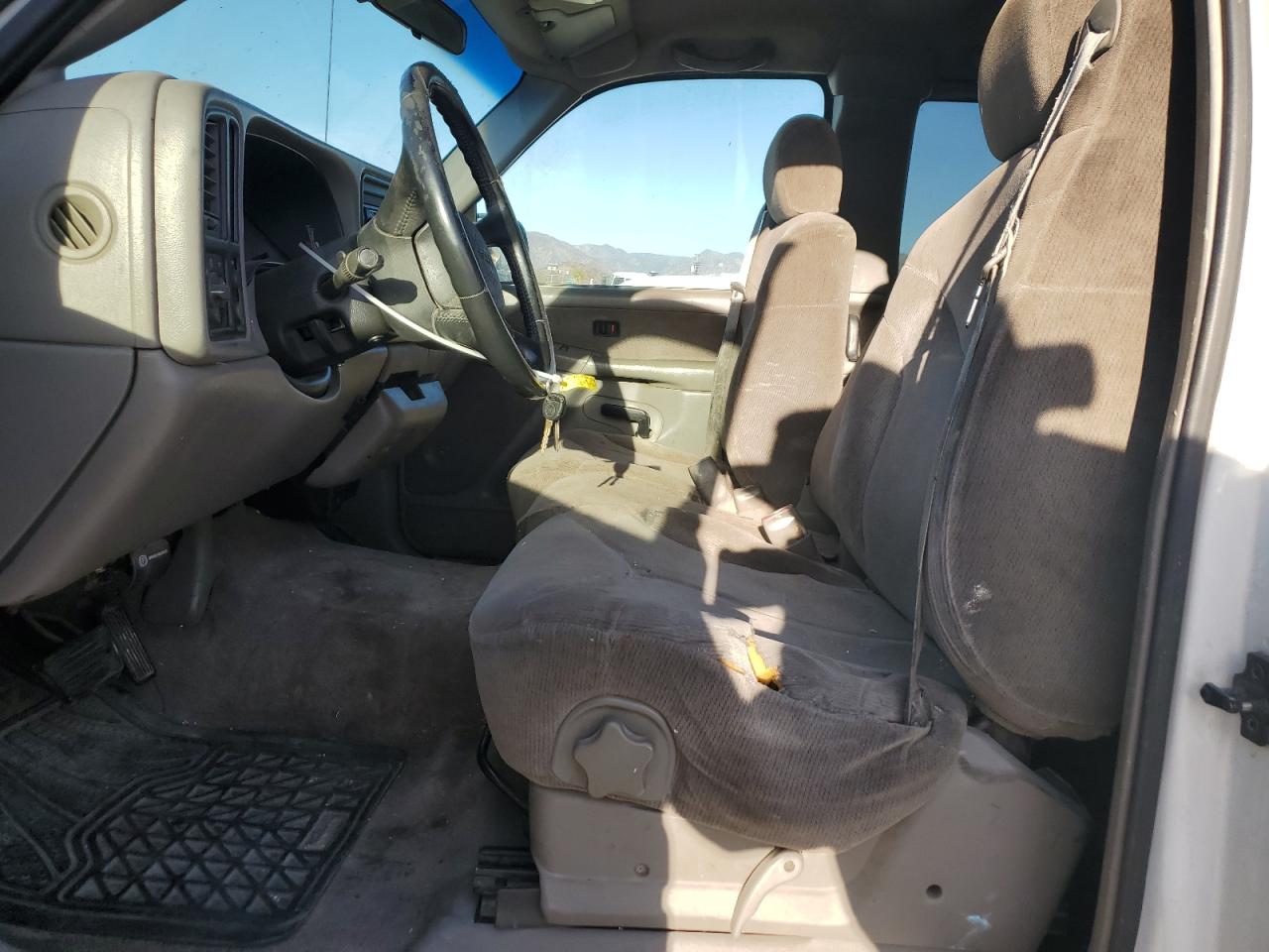 2000 GMC Sierra VIN 1GTEC19V5YZ214118 Copart auction photo, side damage thumbnail 7