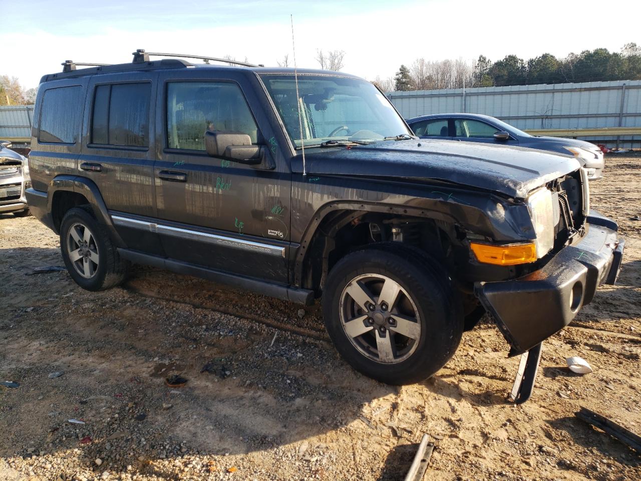 2006 Jeep Commander VIN 1J8HG48K76C349037 Copart auction photo, water/flood / undercarriage damage thumbnail 4