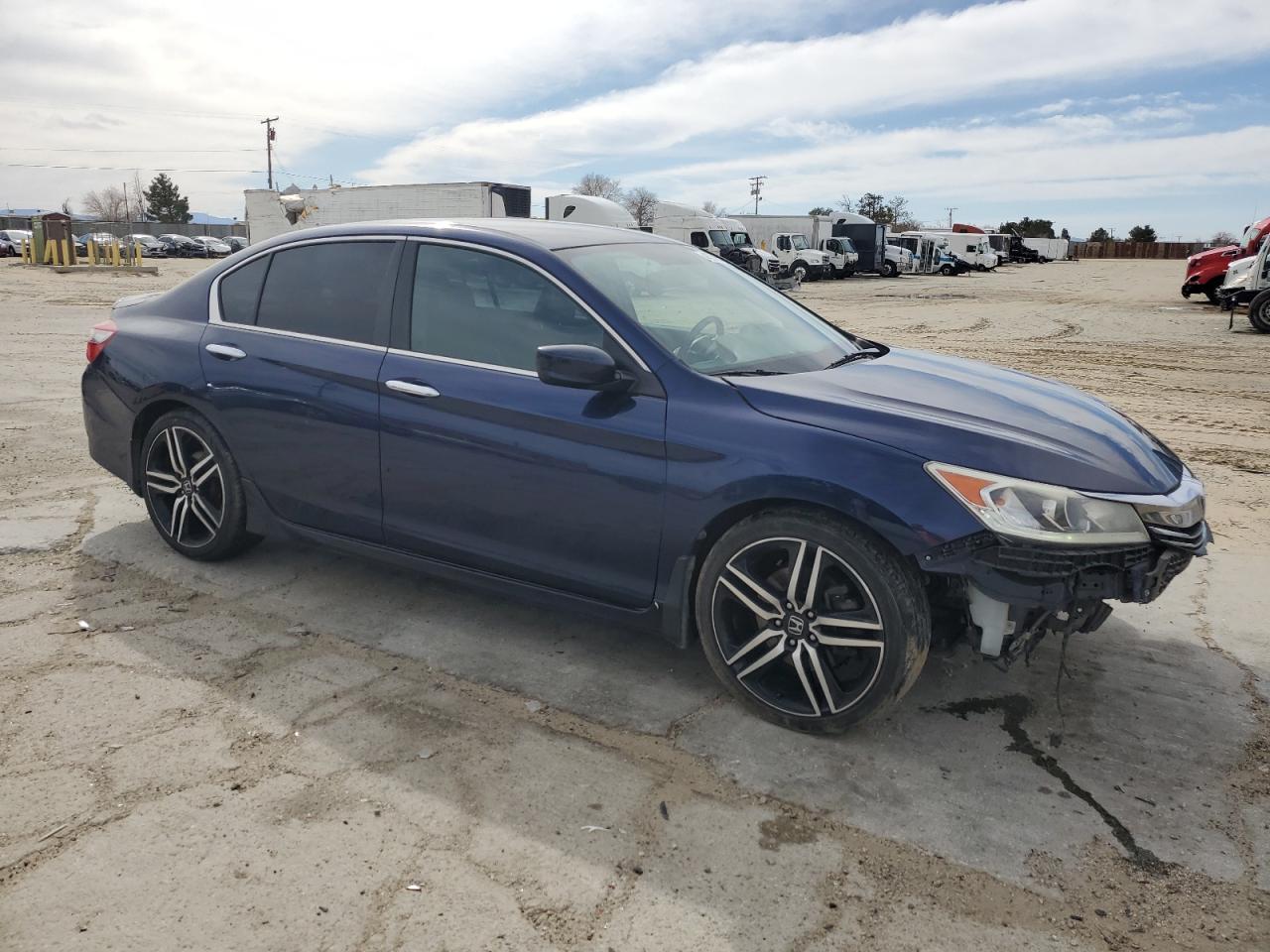 2017 Honda Accord VIN 1HGCR2F50HA016109 Copart auction photo, front end damage thumbnail 4