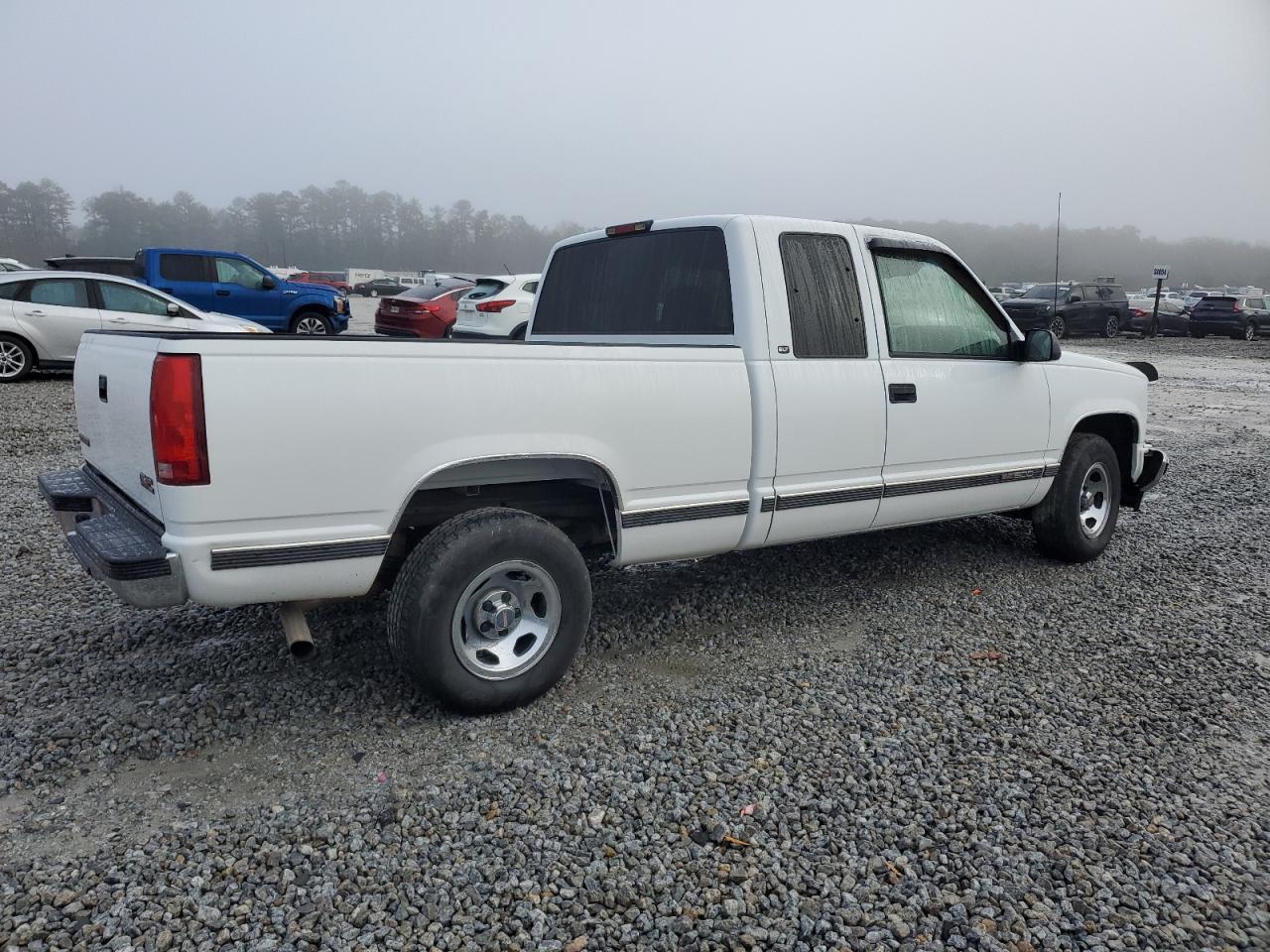 1998 GMC Sierra VIN 2GTEC19R9W1535037 Copart auction photo, front end damage thumbnail 3