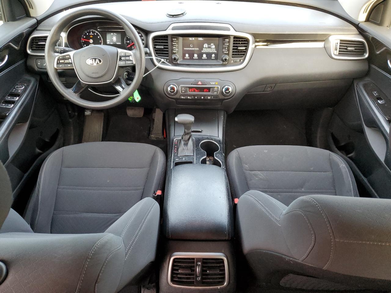2019 KIA Sorento VIN 5XYPGDA5XKG449209 Copart auction photo, front end / minor dent/scratches damage thumbnail 8