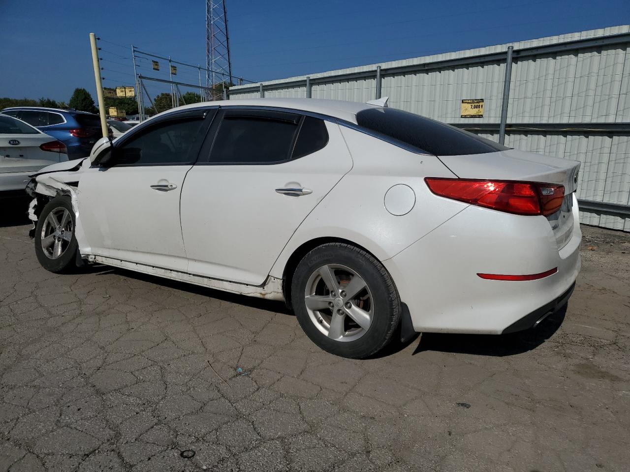2015 KIA Optima VIN KNAGM4A78F5636745 Copart auction photo, front end / side damage thumbnail 2