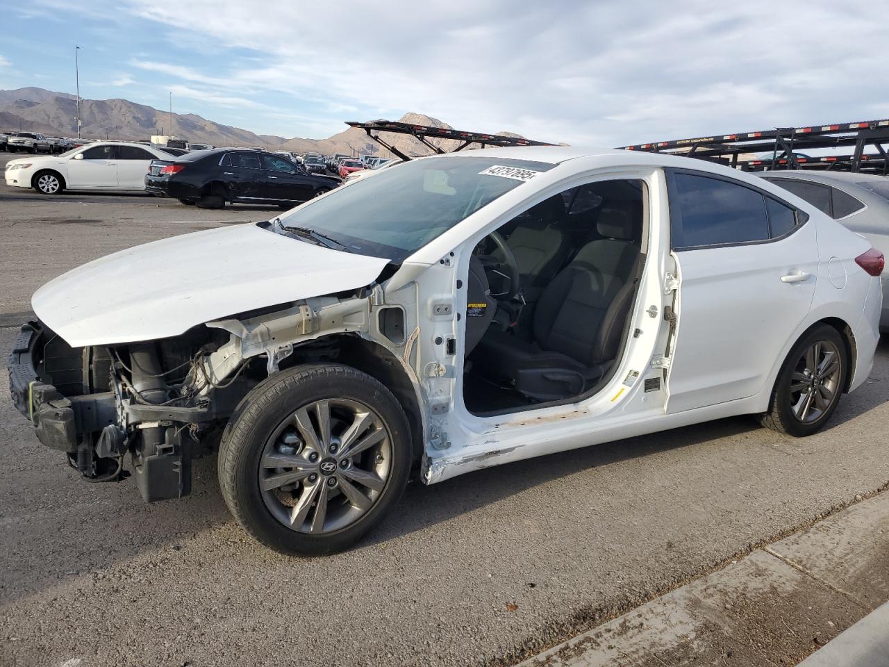 2018 Hyundai Elantra VIN 5NPD84LF4JH361799