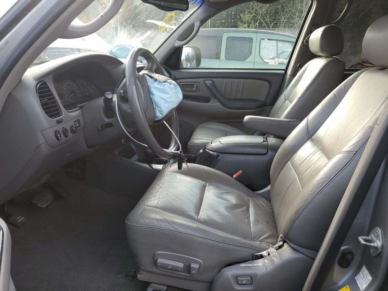 2003 Toyota Sequoia VIN 5TDBT48A83S194038 Copart auction photo, front end / undercarriage damage thumbnail 7