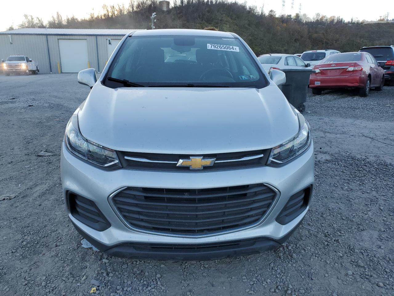 2017 Chevrolet Trax VIN 3GNCJNSB9HL270260 Copart auction photo, front end damage thumbnail 5