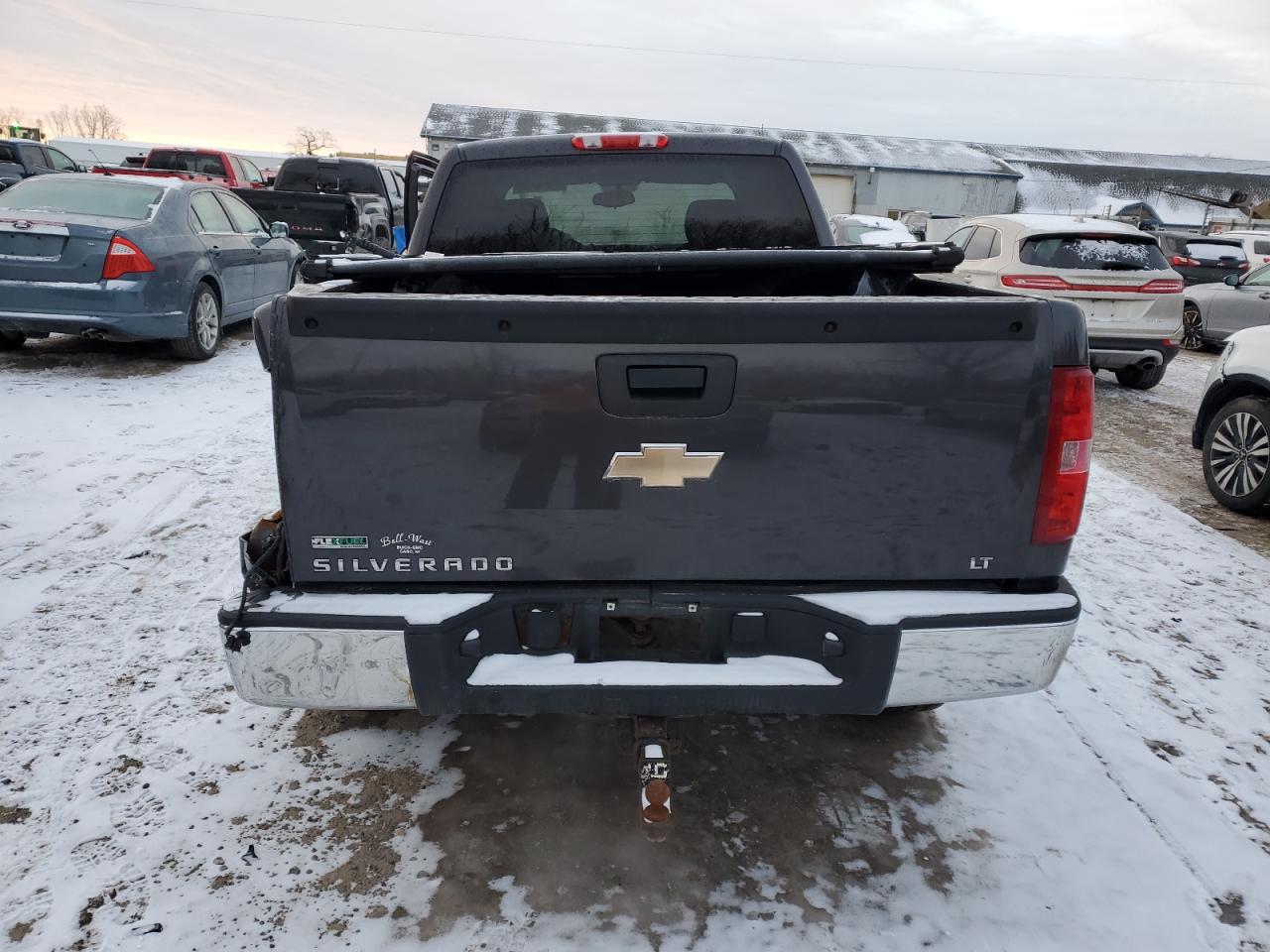 2010 Chevrolet Silverado VIN 1GCSKSE33AZ113178 Copart auction photo, side / front end damage thumbnail 6