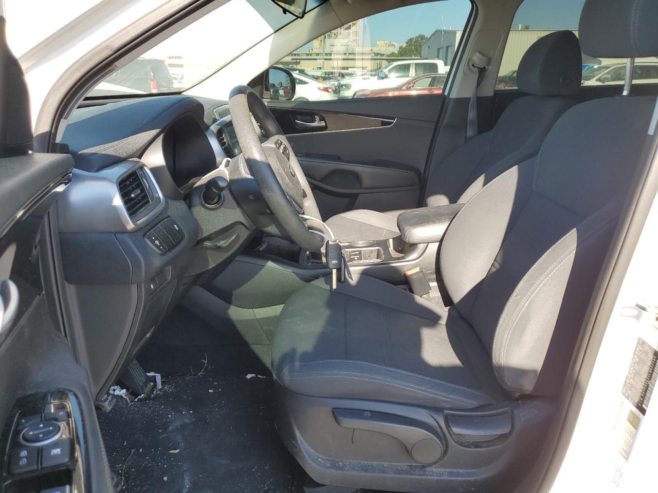 2020 KIA Sorento VIN 5XYPG4A3XLG657140 Copart auction photo, front end damage thumbnail 7