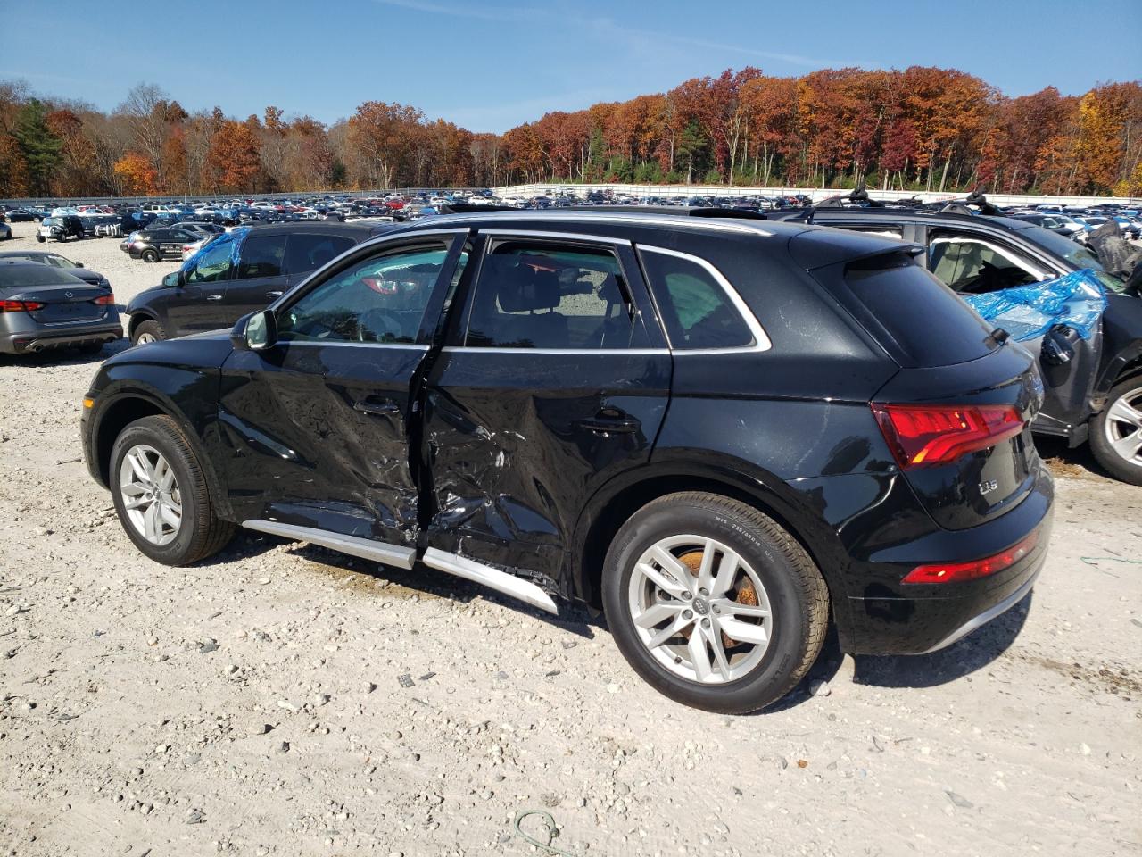 2020 Audi Q5 VIN WA1ANAFY9L2099056 Copart auction photo, rollover / side damage thumbnail 2