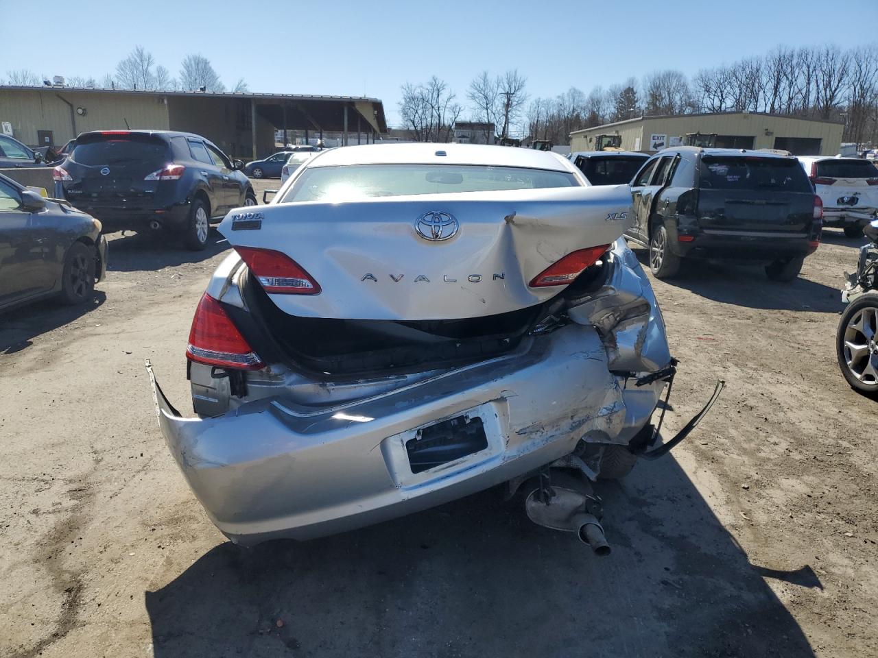 2010 Toyota Avalon VIN 4T1BK3DB4AU368610 Copart auction photo, all over damage thumbnail 6