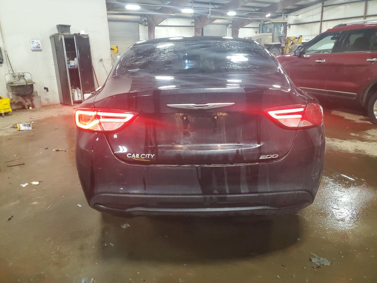 2015 Chrysler 200 VIN 1C3CCCFB5FN530981 Copart auction photo, front end damage thumbnail 6