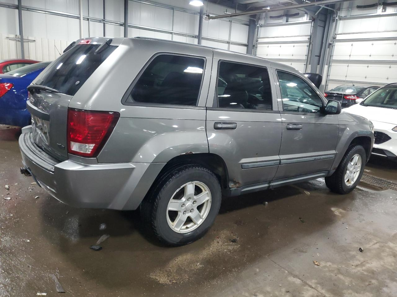 2007 Jeep Grand Cherokee VIN 1J8GR48K07C574990 Copart auction photo, rear end damage thumbnail 3